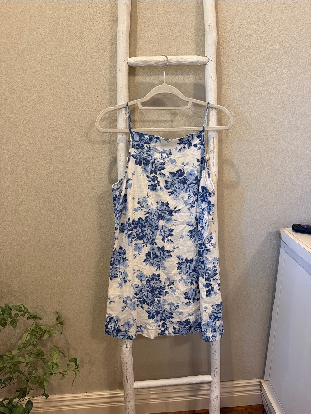 Old Navy White linen Dress with Blue Floral Print NWT